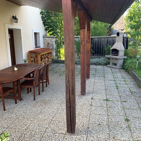 Villa Lypche Besenova Luaran gambar