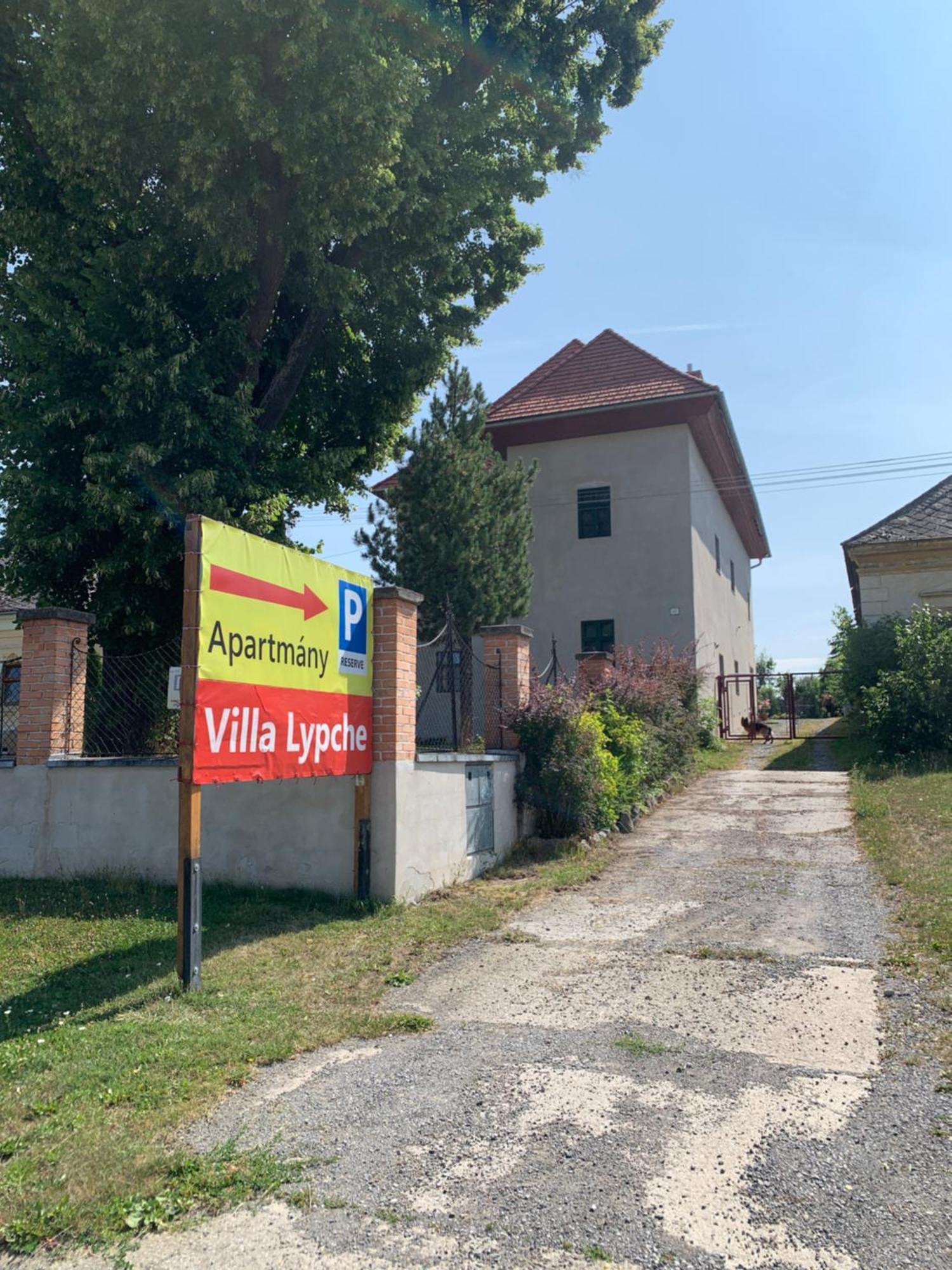 Villa Lypche Besenova Luaran gambar
