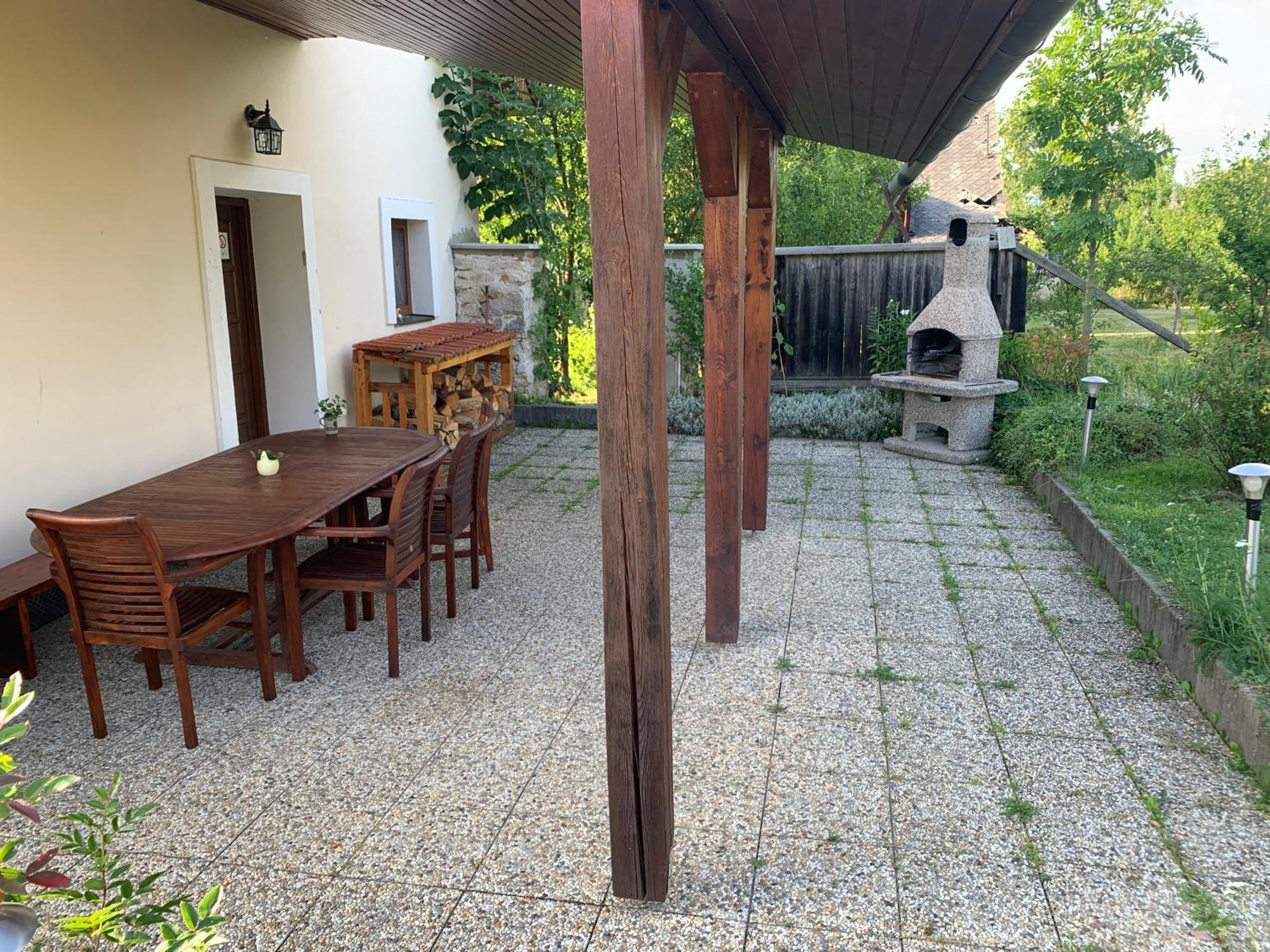 Villa Lypche Besenova Luaran gambar