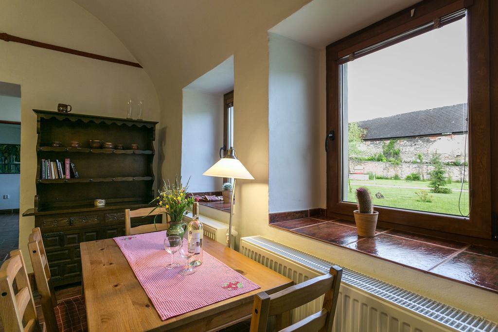 Villa Lypche Besenova Luaran gambar
